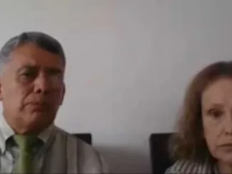 Luz Fabiola Rubiano, junto a su abogado en la audiencia en la que aceptó los cargos.