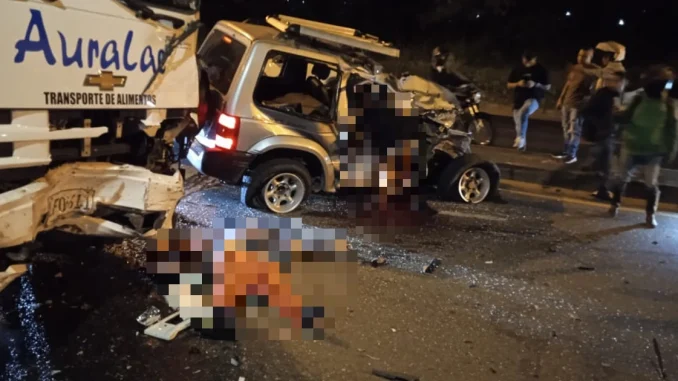 Accidente en la Regional dejó tres personas muertas