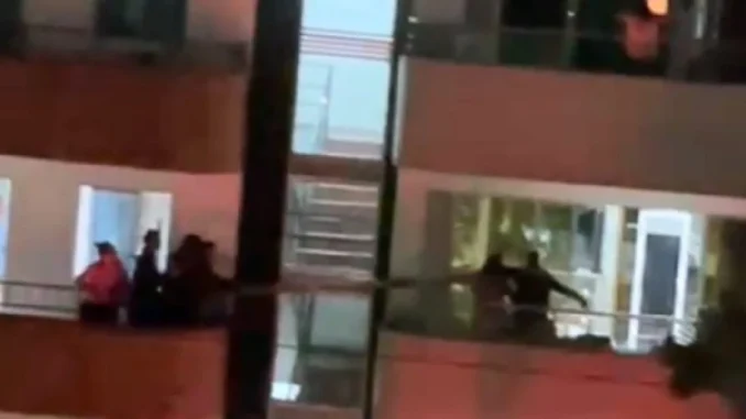 El policía de Itagüí fue calificado como héroe por su hazaña para detener al presunto agresor.