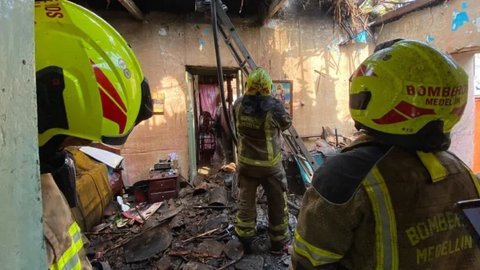 Ya abrieron vacantes para bomberos y en Medellín hay más de 150