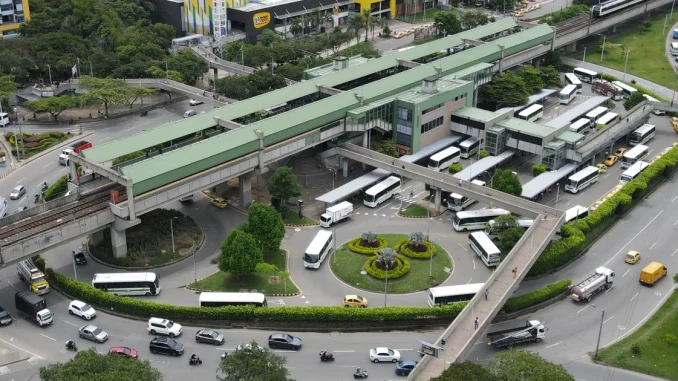 Paradero, busses, usuarios, área metropolitana, metro, Niquía, estación Niquía, taxista, transporte público, obras de pavimentación, Barbosa, Copacabana, San Félix, El Tambo, rutas integradas, movilidad hoy, Q’hubo de hoy, Q’Hubo Medellín, noticias hoy