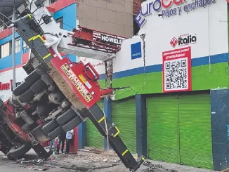 Grúa accidente San Benito