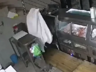 Ladrón se disfraza de fantasma