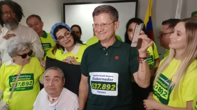 El exfuncionario de la gobernación, Luis Fernando Suárez, oficializó su candidatura con su movimiento Unidos por Antioquia.