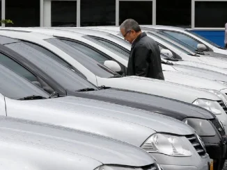 El ranking analizó el salario anual promedio de Colombia y que proporción de él se tiene que gastar una persona para comprar un carro.