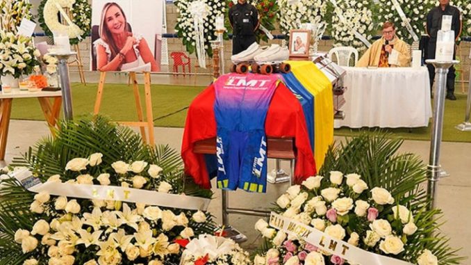 Sepelio de patinadora Luz Mery Tristán