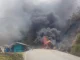 El accidente ocurrió cuando el camión, al parecer, perdió el control mientras transitaba en el sector El Alto de Guatapé.