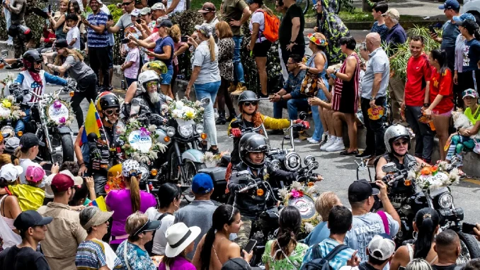 Así fue el desfile de motos Héroes de la Patria de la Feria de las Flores.